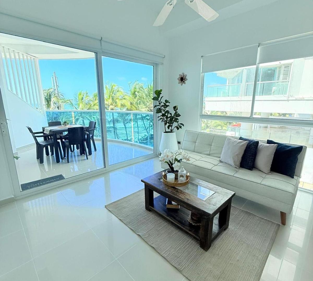 Apartamento Frente Al Mar Con Acceso Directo A La Playa